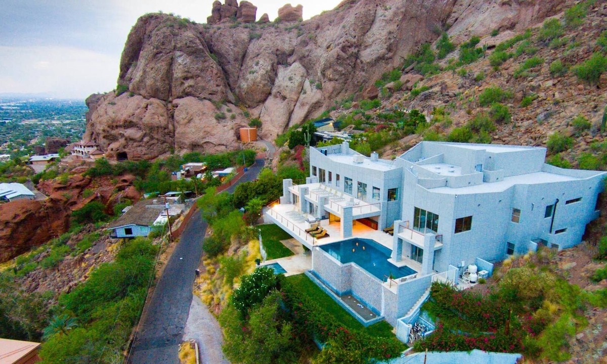 Red Rock North House | 9BR Private Camelback Estate - Infinity Pool, Spa, Private Theater & Views
