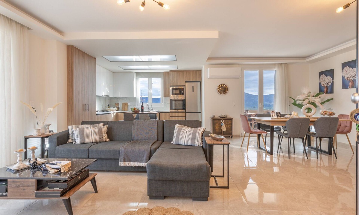Kappariana Apartment | Apartment 'Athena Home South Crete' with Mountain View, Wi-Fi and Air Conditioning