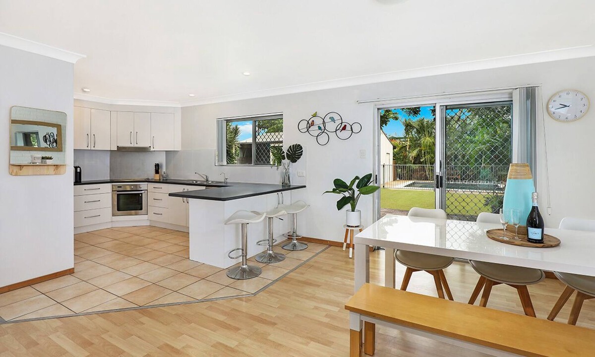 Mooloolaba House | Central Mooloolaba Beach House with 1 bedroom unit attached. .
