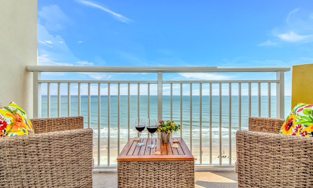 Crescent Beach Resort | Coastal Beachfront Paradise! Resort Style Amenities with a BRAND NEW KITCHEN!