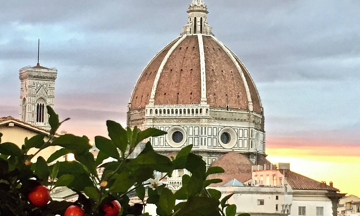 Sant' Ambrogio Apartment | Donati Tower Loggia: in the heart of Florence with spectacular views of the Duomo