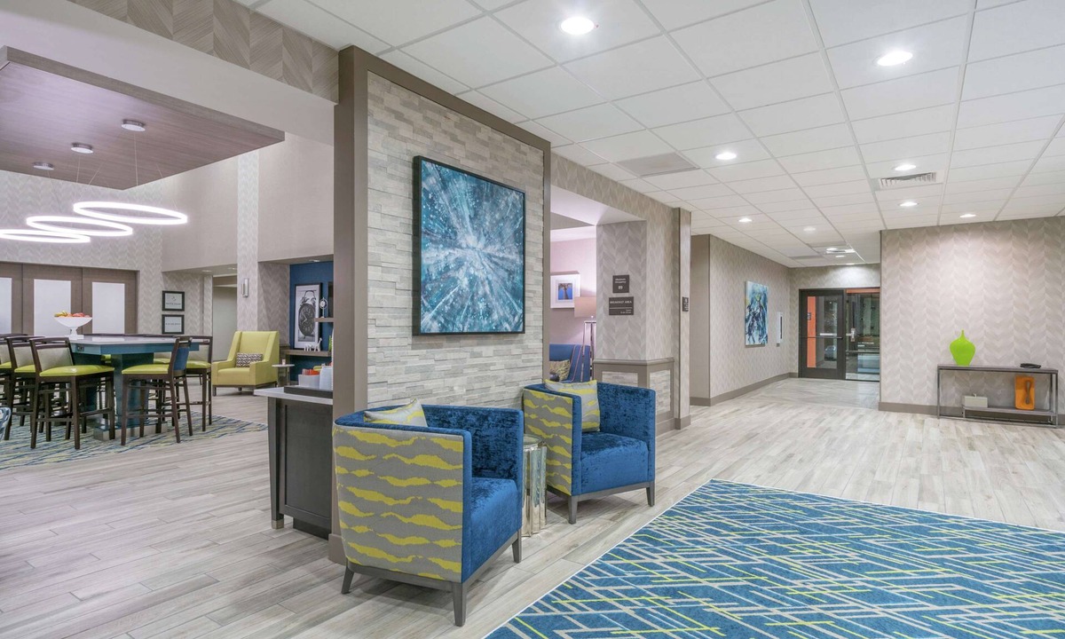 Glenarden Hotel | Hampton Inn & Suites Glenarden/Washington DC