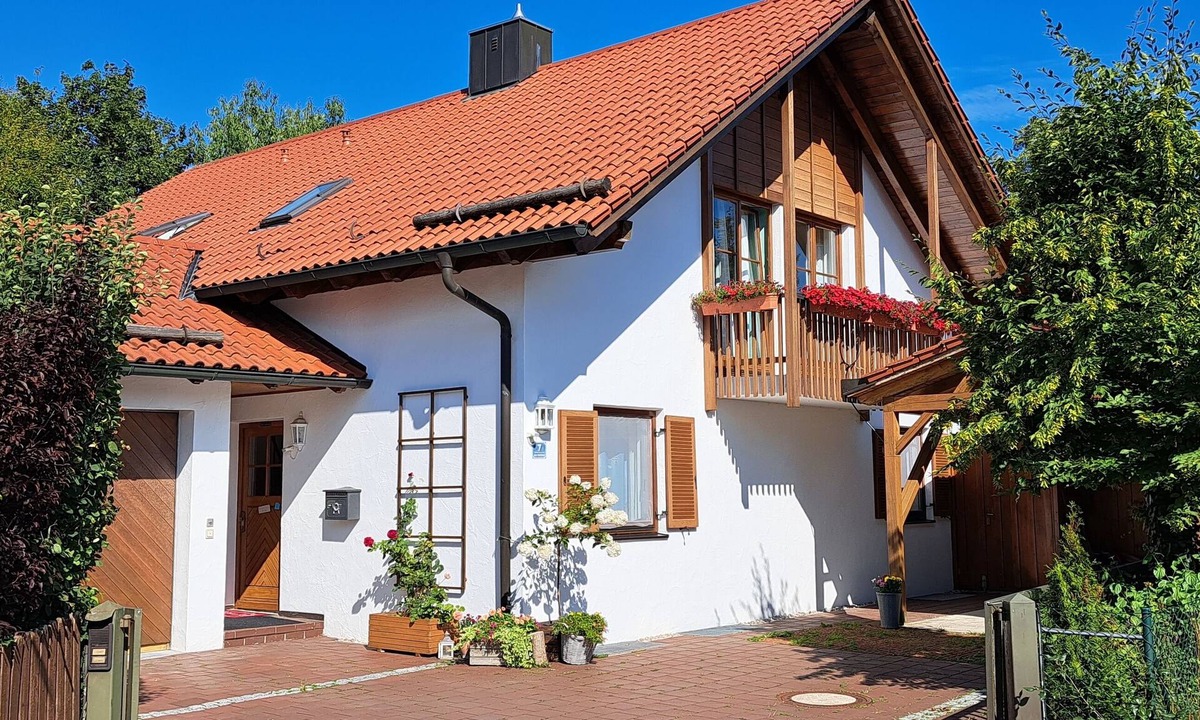 Ebersberg District Apartment | Lovely flat for 6Pax, near Munich,ICM, MUC, Therme