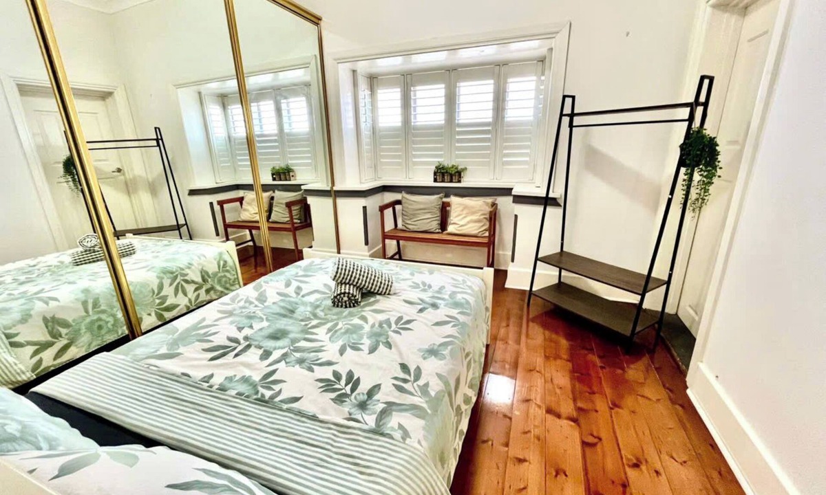 Brighton-le-Sands House | Lovely room in a shared home right next to the beach with lots of fun activities