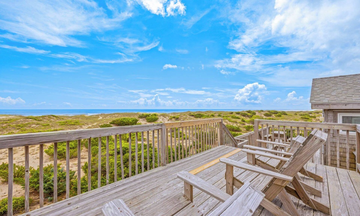 Avon House | Oceanfront Dog Friendly Home w/Saltwater Pool, Hot Tub, Cabana, and Tiki Bar
