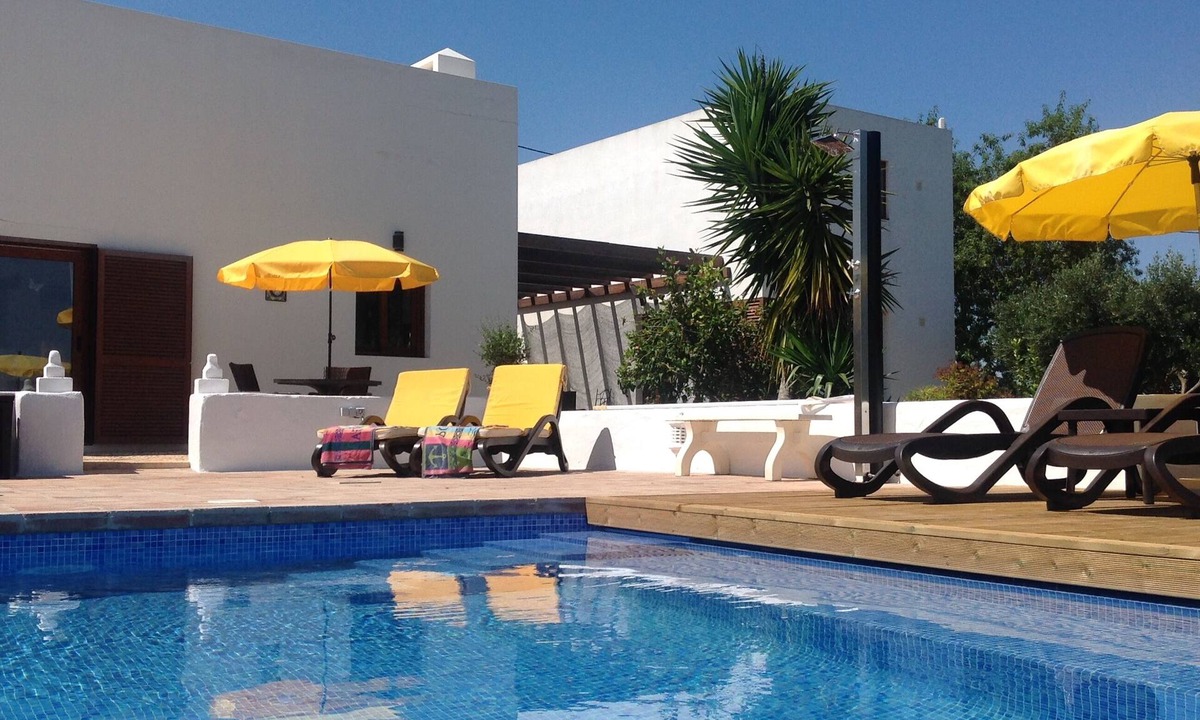 Silves Villa | Rural Algarve Villa Underfloor Heating Heated Pool *BOOKING 2027 NOW*