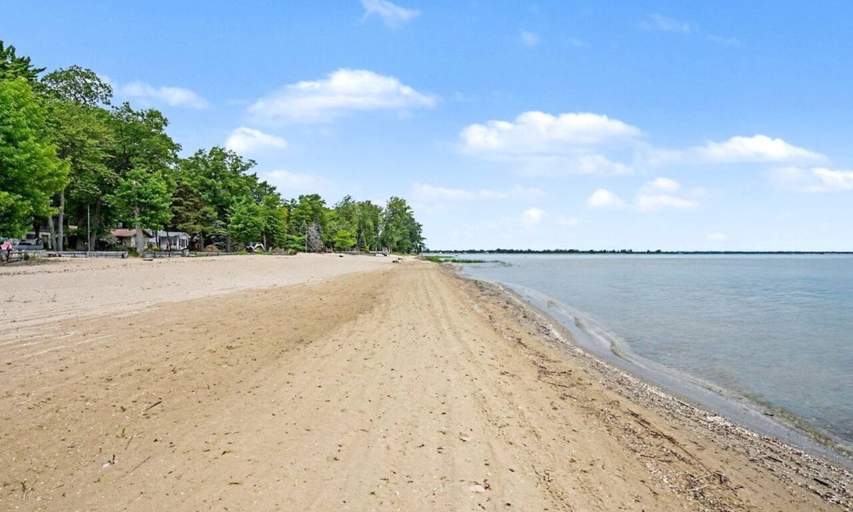 Au Gres Cabin | Rustic Lakefront Cabin Getaway on Lake Huron Sandy Shores in Michigan