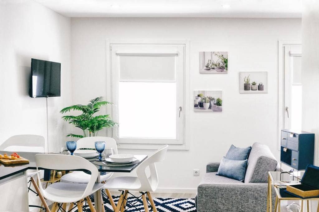 Gloria Apartment | Salinas Box