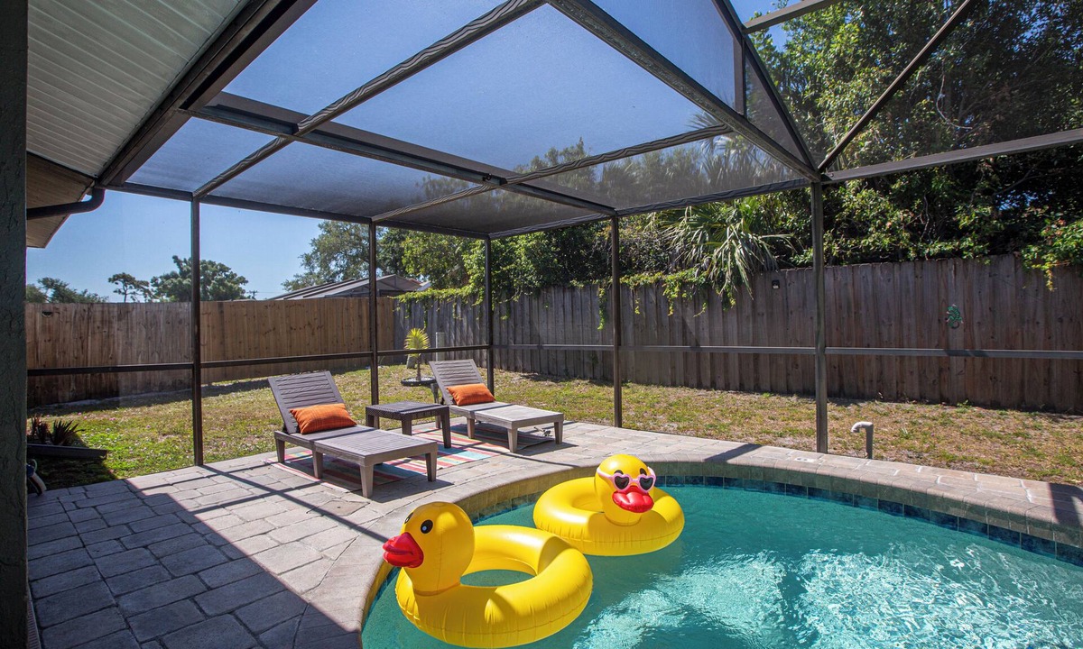 Lake Sarasota House | Sarasota 3 Bedroom House with salted water pool near Siesta Key