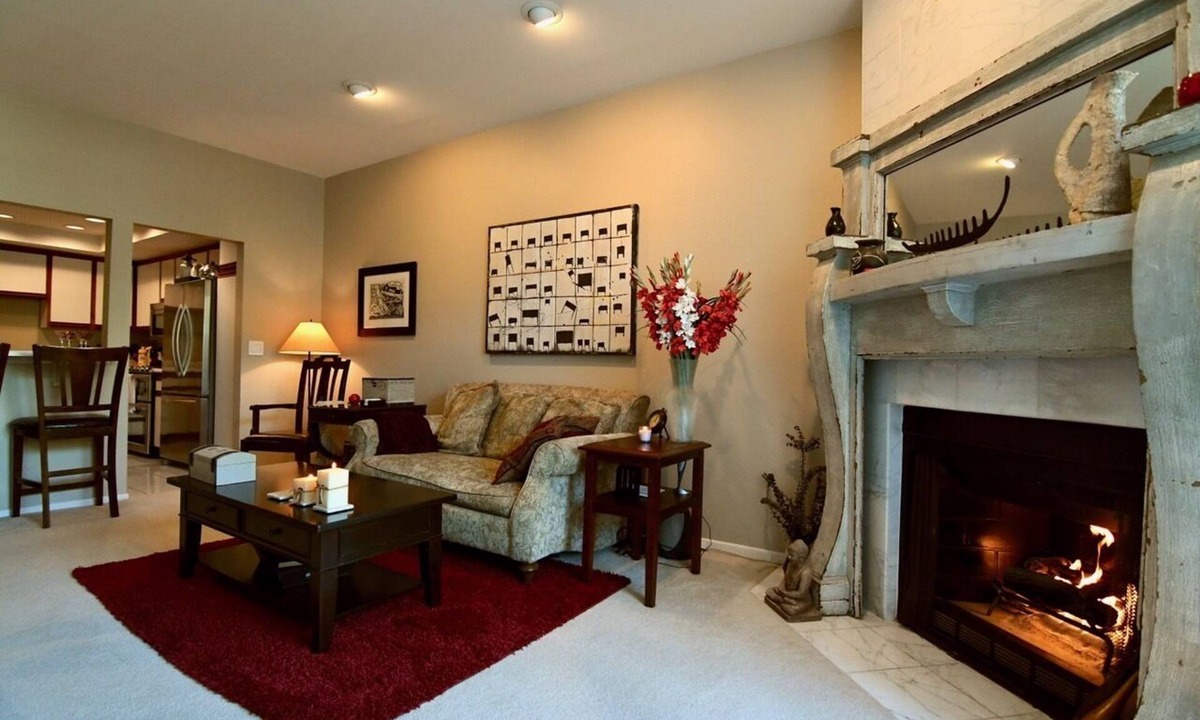 Playa Del Rey Condo | Sparkling Pool View 2BR-2BA by LAX & Beach FIFA Friendly