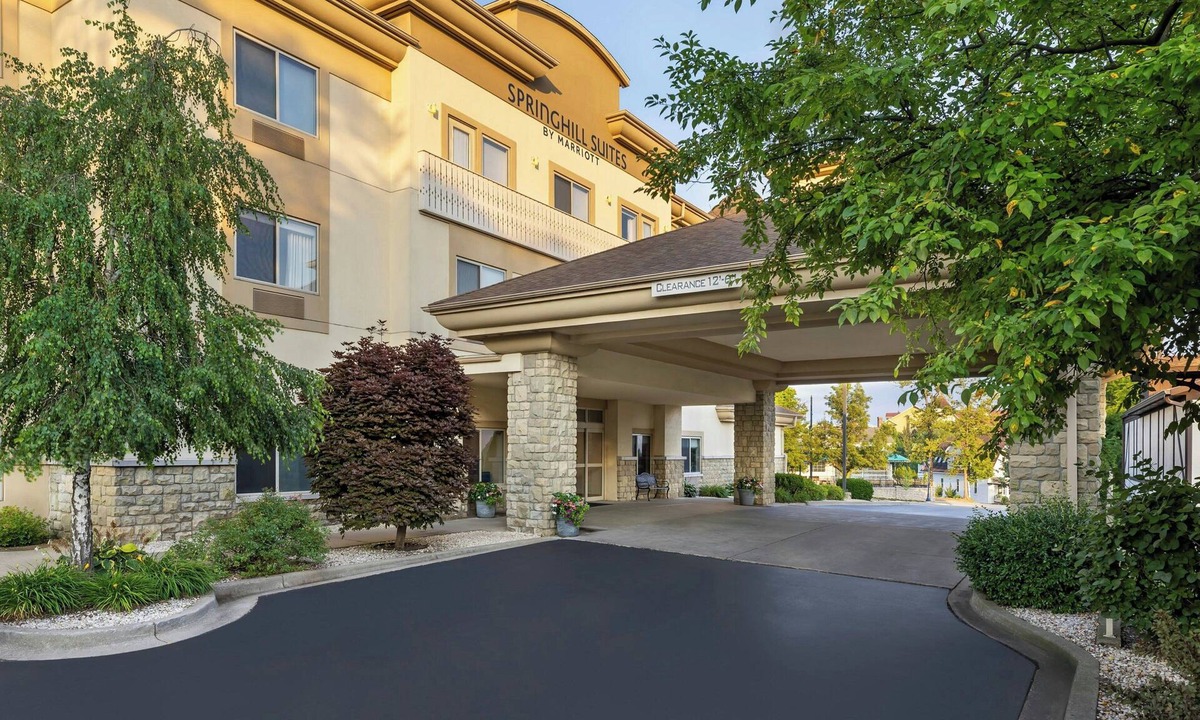 Frankenmuth Hotel | SpringHill Suites by Marriott Frankenmuth