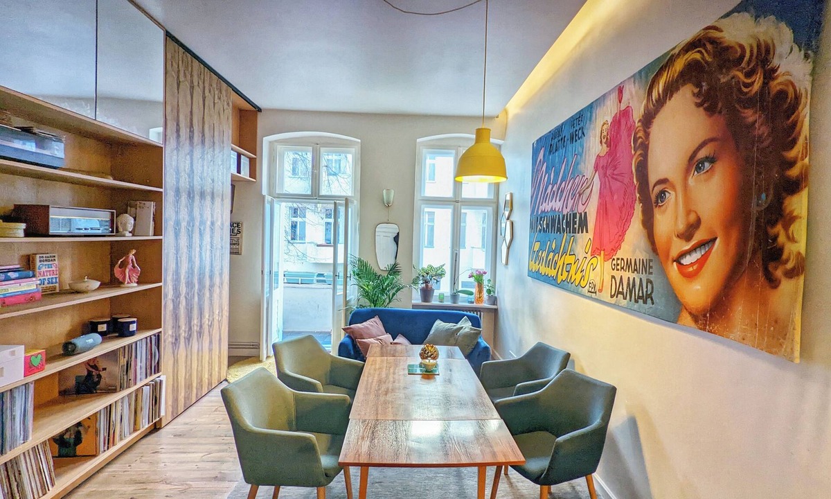 Neukoelln Apartment | STUDIO 54 Modern 3 Room APT in the HEART of Neukölln