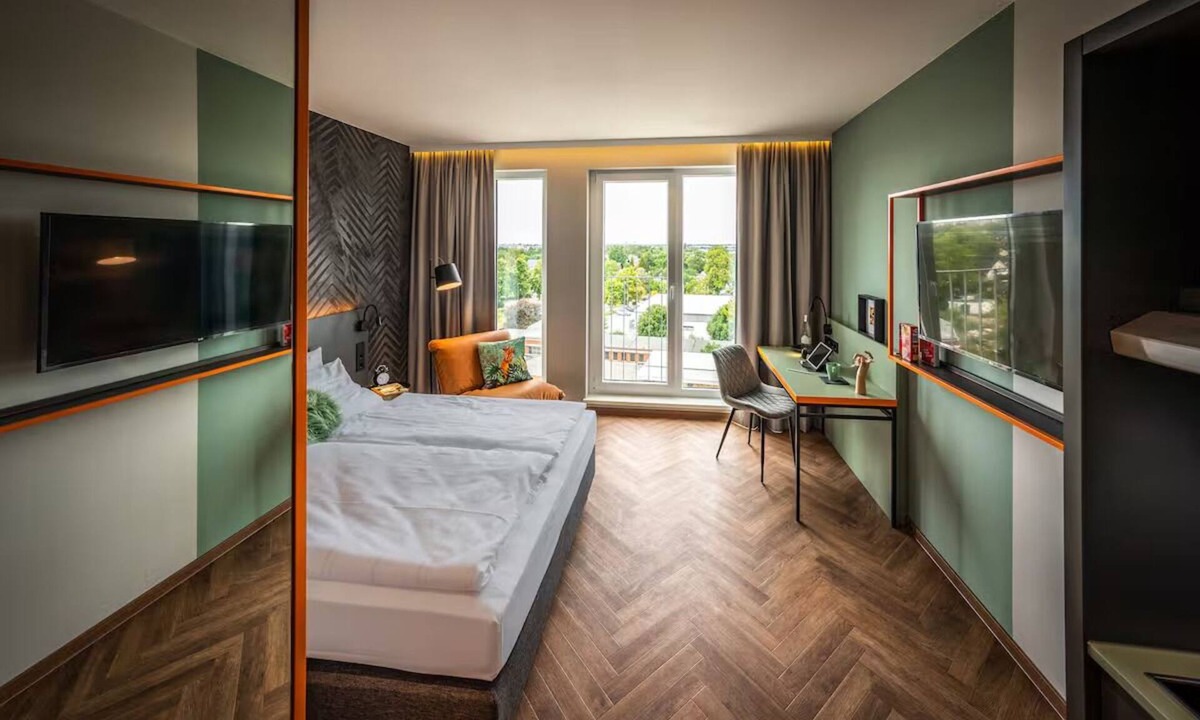 Altglienicke Hotel | Stylish Modern Accommodation Perfect for Stress-Free Getaways near Attractions