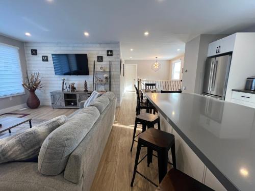 Dysart et al Villa | The Luxe Lodge