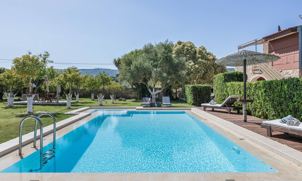 Platanias Villa | Villa “Neriana - Garden Paradise” with Mountain View, Wi-Fi and Air Conditioning