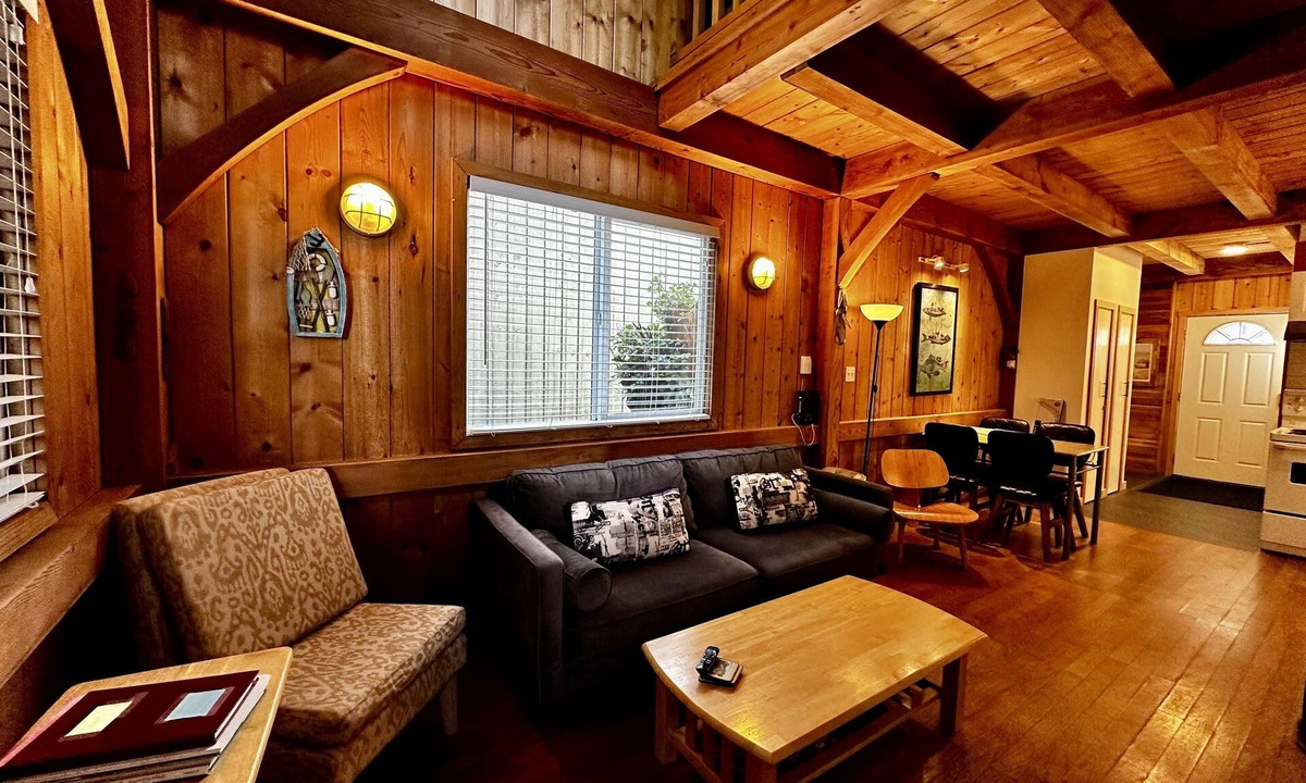 Ucluelet Cottage | Waterfront Timber-Frame Cottage!
