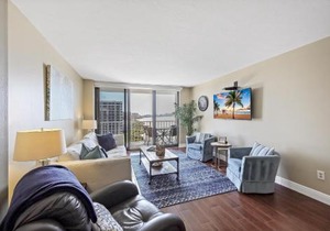 Relaxing beachfront condo with pool and ocean views