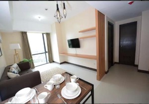 VICEROY · Modern Spacious Unit in Viceroy Mckinley Hill