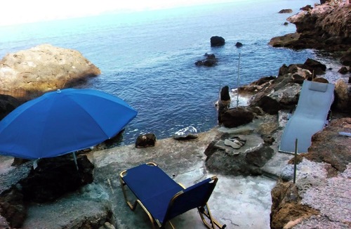 Kolymbari Cottage | 2 Annexed apartments over the sea – Private place to swim