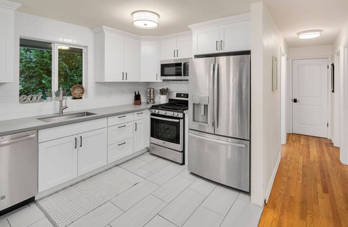 Wedgwood House | 2BR Private Home + Yard | Children's & UW Med Ctr