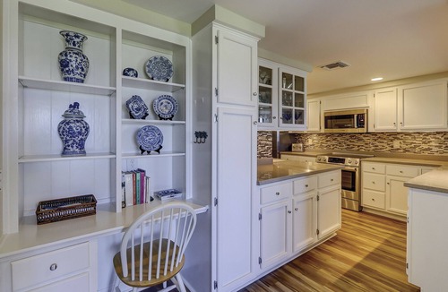 Sea Pines Villa | 3 Bdrm Waterfront Villa in Harbour Town- Relax to the sounds of the Calibogue