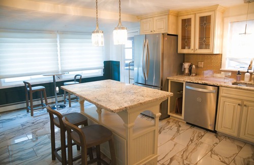 Everett House | 3BR/2BA Chic and Tranquil Magnolia House Near Boston