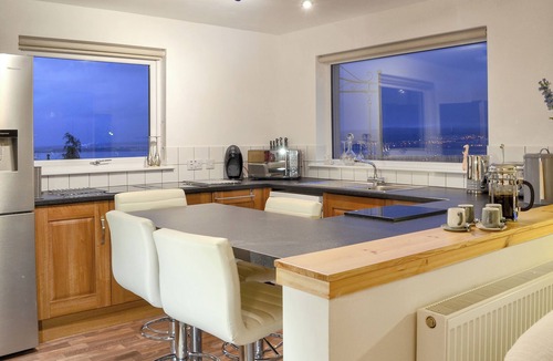 North Kessock Cottage | 5 bedroom accommodation in Craigton, near Inverness