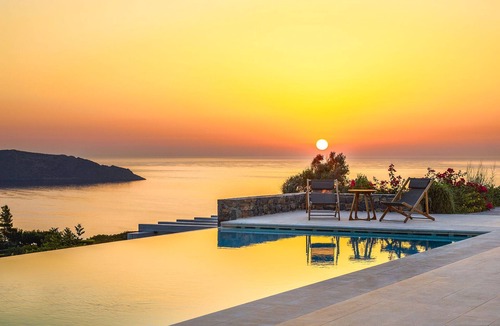 Elounda House | 5' to Elounda Beach/16 Bedrooms Luxury Estate/2 Private Pools/Hot Tub/Gym