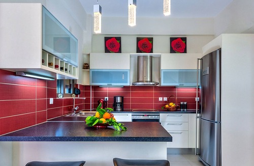 Gerani Villa | A 4-bedroom villa with a private pool, 1500 meters from the sandy beach