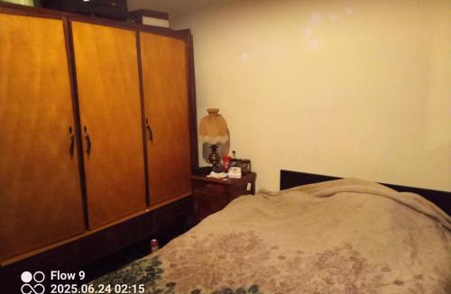 Alges Other | Algés room