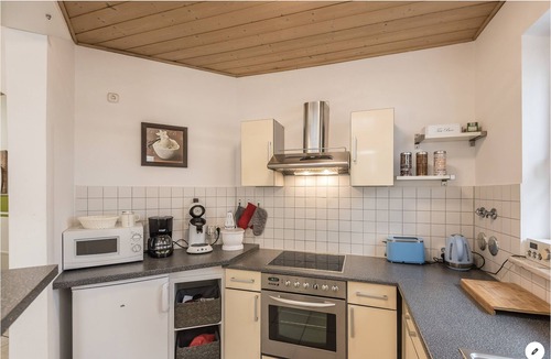 Altenerding Apartment | Attractive apartment in an attractive location. Near the beautiful old town of Erding.