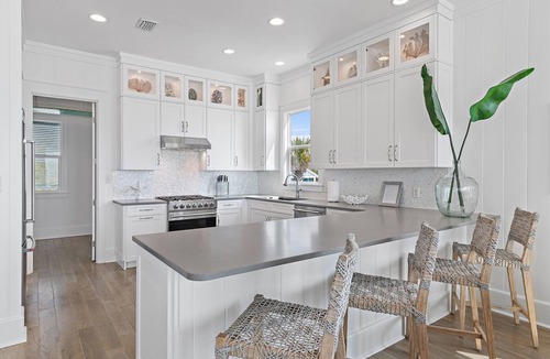Gulf Trace House | Beachfront 3 Ocean View Suites DAILY BEACH CHAIR UMBRELLA SERVICE March-October