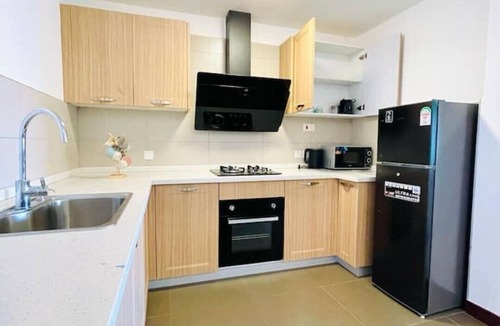 Mtwapa Apartment | Beachfront Oasis | Balcony Sunsets | Fast WiFi | 3 Pools + Waterpark