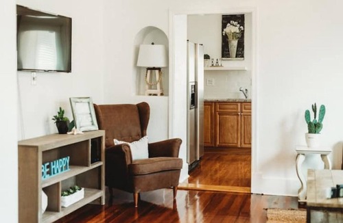 Historic Uptown House | Beautiful Historic Downtown St Pete Bungalow - 7BR!