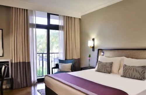 Gaborone Hotel | Better Choice for your Vacation! Swimming Pool, Spa and Free Airport Shuttle!