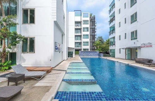 Cherngtalay Apartment | Bright Studio at 6th Avenue Surin C209