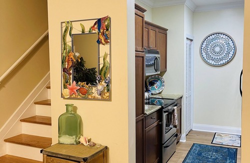 Key West House | Casa Calypso- Beautiful Tropical 3 KING Beds, 3 baths - 2 miles to beach