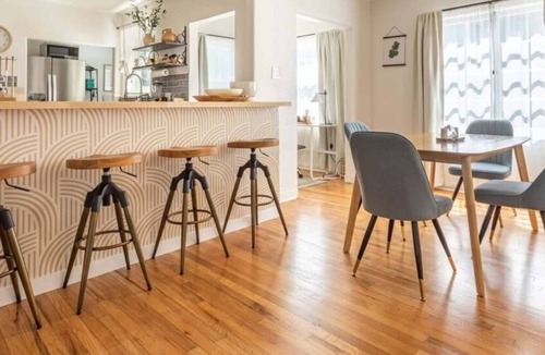 Carlson Park House | Charming 1920s Cottage on a Quiet Cul-de-Sac