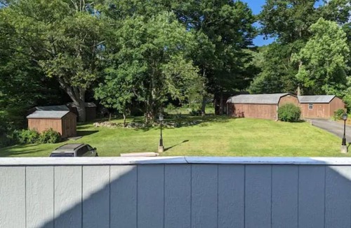 Andover Condo | Cozy Rustic 2BR Retreat Near Park and Lakes