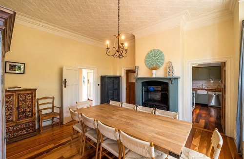 Ostend House | Crescent Villa - Palm Beach Views
