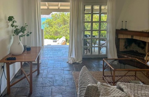 Plaka Apartment | Crete Beachfront Coconut Gem with SeaViews & Pool