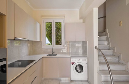 Maleme House | Daphnis Villen by Interhome