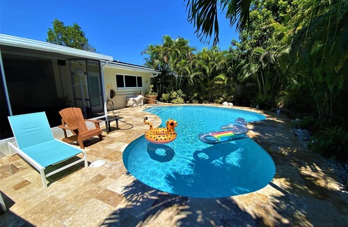 Deerfield Beach House | Deerfield Beach House and Pool https:/my.matterport.com/show/?m=6txjncxb5Lo