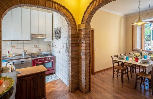 Monticchiello House | Elegant house with garden in Val d'Orcia