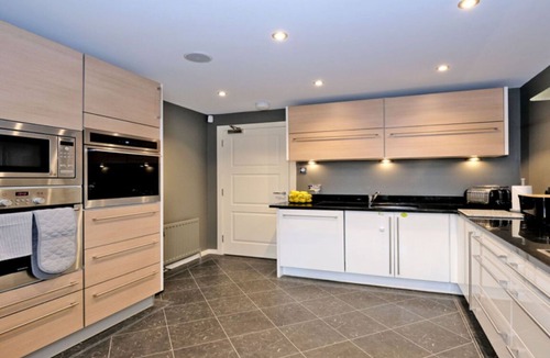 Central Aberdeen Apartment | Executive three bedroom apartment in Aberdeen’s West End