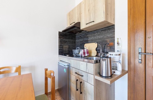 Agia Galini Apartment | Family Beachfront Apartment with Sea View in Agia Galini, Crete