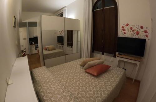 Sant'Antonio Apartment | Five Roses Studio Flat
