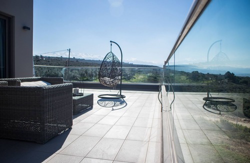Chania Villa | GOLD DREAM HOME