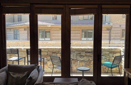 Truckee Condo | Gorgeous Updated 2BR Heart of Northstar Village near Gondolas - Platinum Level