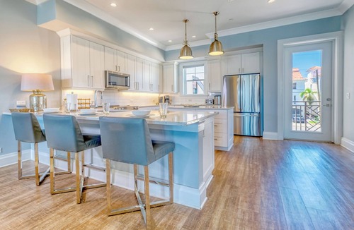 Clearwater Beach House | Incredible Views, Pool/Spa, Dock, Fishing, Walk to beach/Check out Specials!